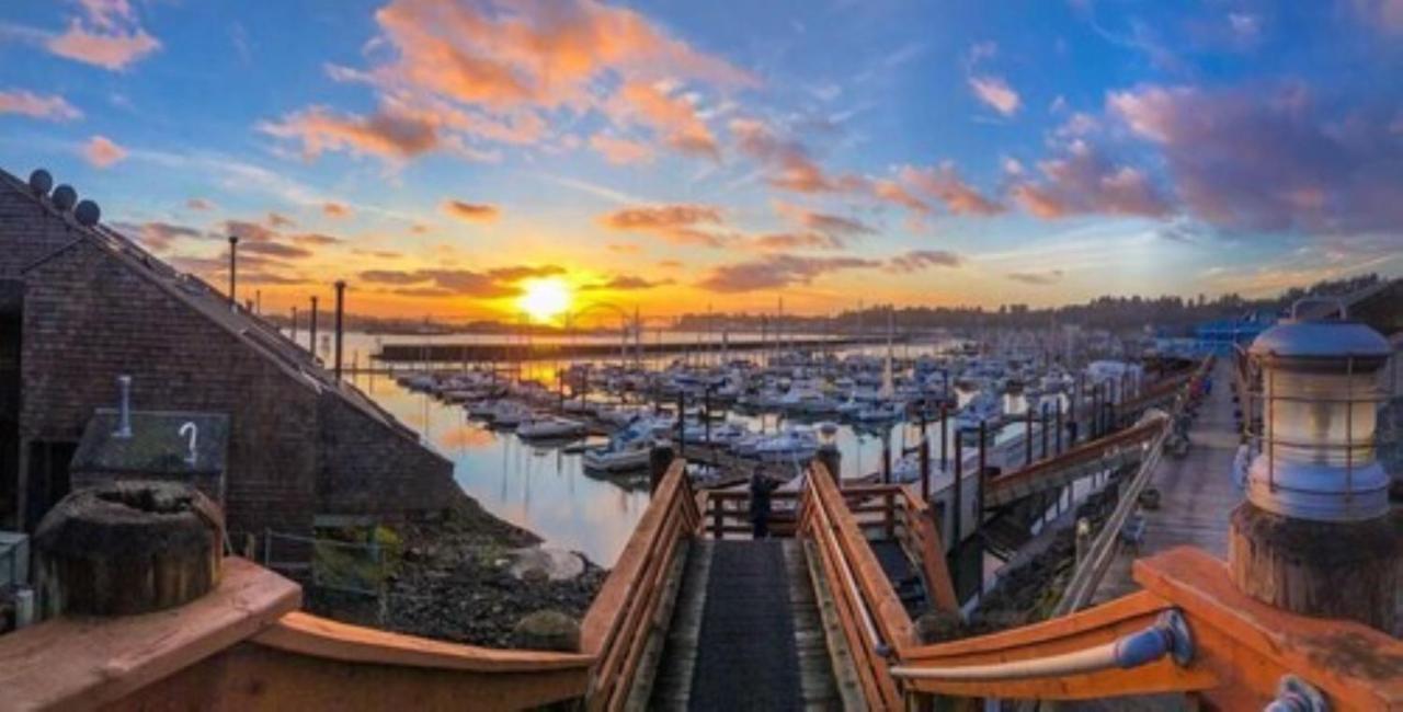 Embarcadero Resort Newport Exterior foto